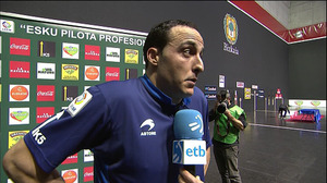 Juan Martinez de Irujoren prentsaurrekoa, zuzenean eitb.eus-en