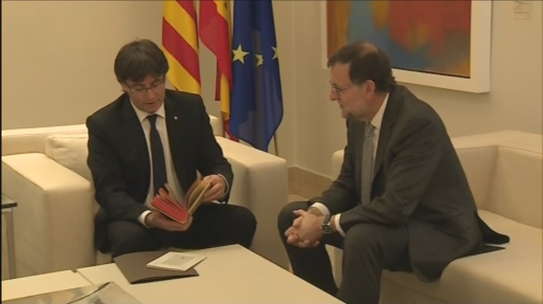 Mariano Rajoy y Carles Puigdemont se reunieron el 20 de abril. EiTB