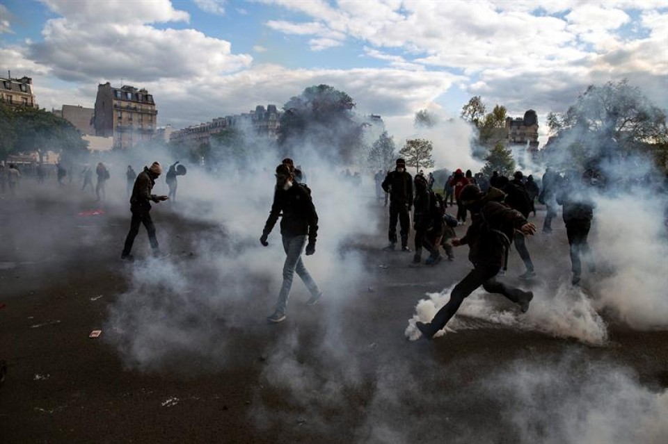 Disturbios en Francia tras la aprobación de la reforma laboral
