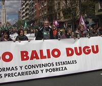 Ambiente festivo en la reivindicación sindical de ELA, en Bilbao