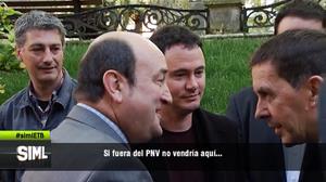 El cordial encuentro entre Ortuzar, Arraiz y Otegi