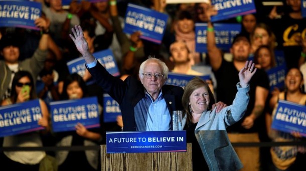 El aspirante demócrata Bernie Sanders en Sacramento (California). Foto: EFE