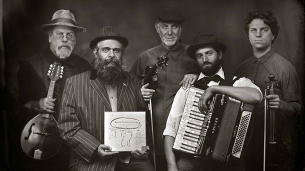 Los Vikingos de Guadalupe, música klezmer, canciones sobre Maggie...