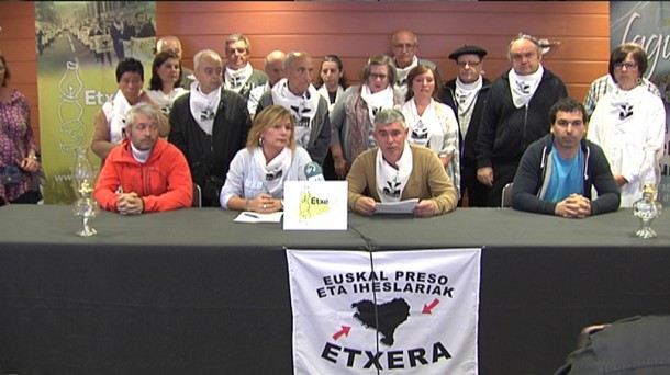 Rueda de prensa de Etxerat, hoy. EiTB. 