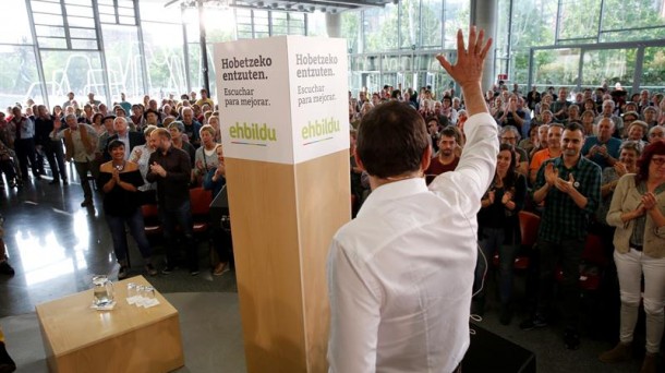 Arnaldo Otegi, durante el acto de Bilbao. EFE