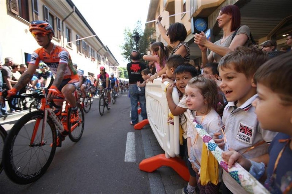 18. etapa: Muggio-Pinerolo, 234 km