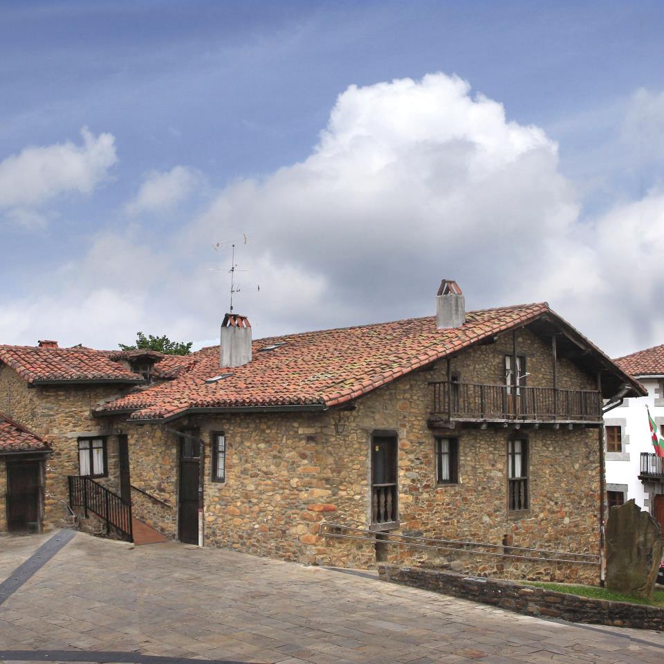 Las nubes y los claros se alternarán en los cielos durante la jornada