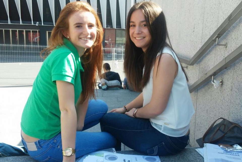 Azterketara sartu aurreko giroa. Bilboko Ingeniaritza Eskola.