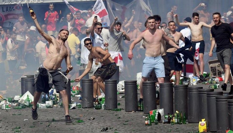 Incidentes en Marsella entre aficionados de Inglaterra y Rusia. EFE