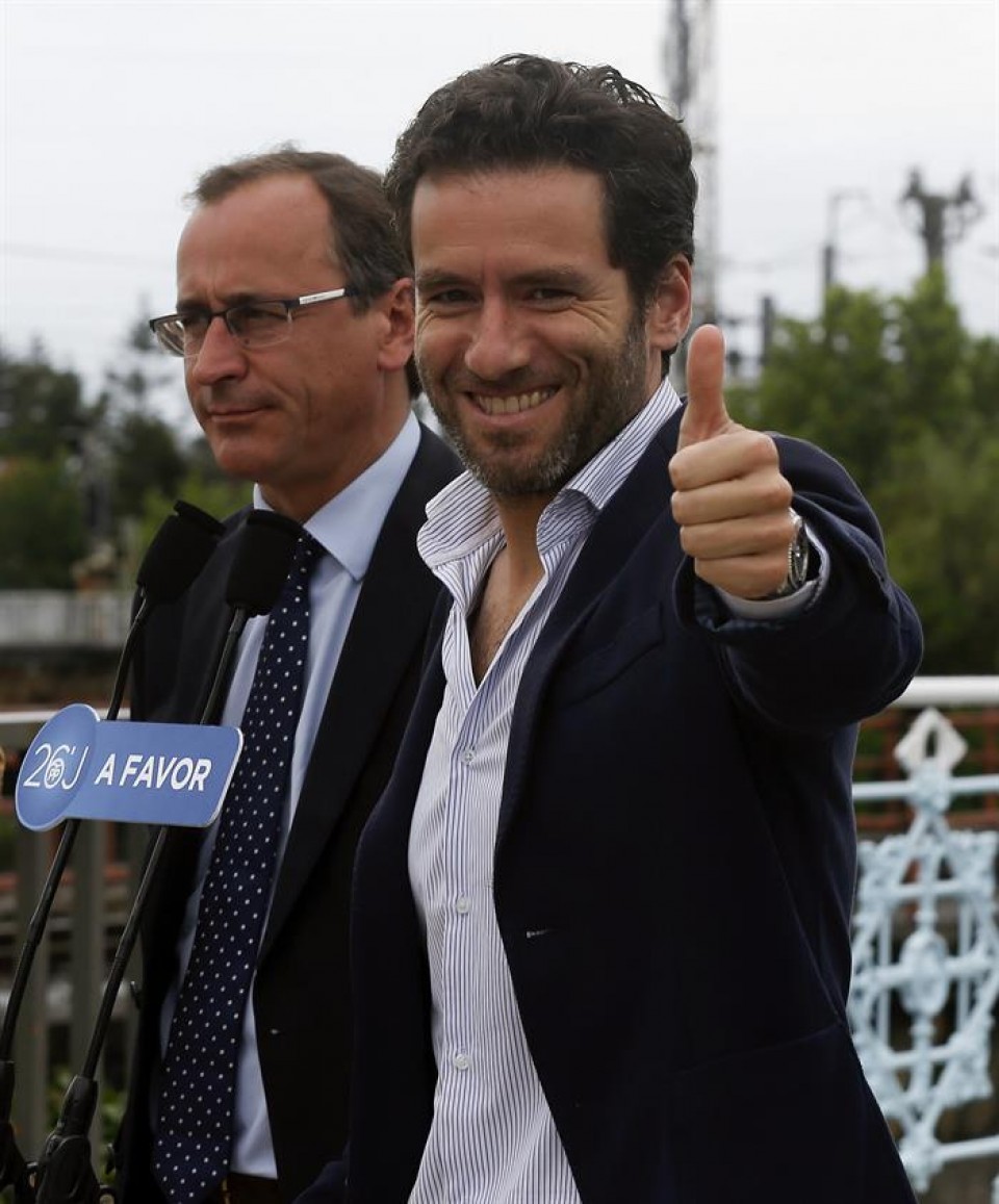 Borja Semper eta Alfonso Alonso Irunen. Argazkia: EFE