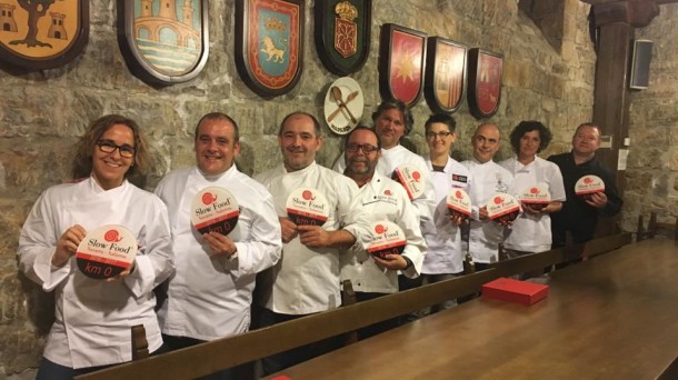 Slow Food Navarra, World Cheese Award y  Karabeleko-Kafe Botanika