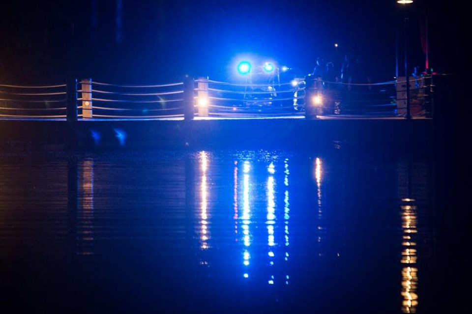 Kaiman batek harrapatutako ume baten bila ari da Polizia, Floridan. EFE.