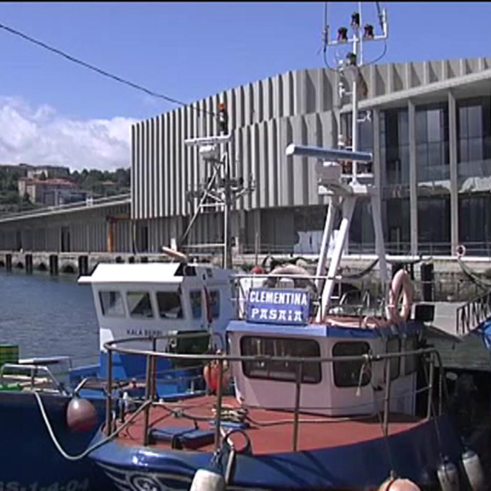 Exterior de las oficinas del Puerto de Pasaia. Foto tomada de un vídeo de ETB