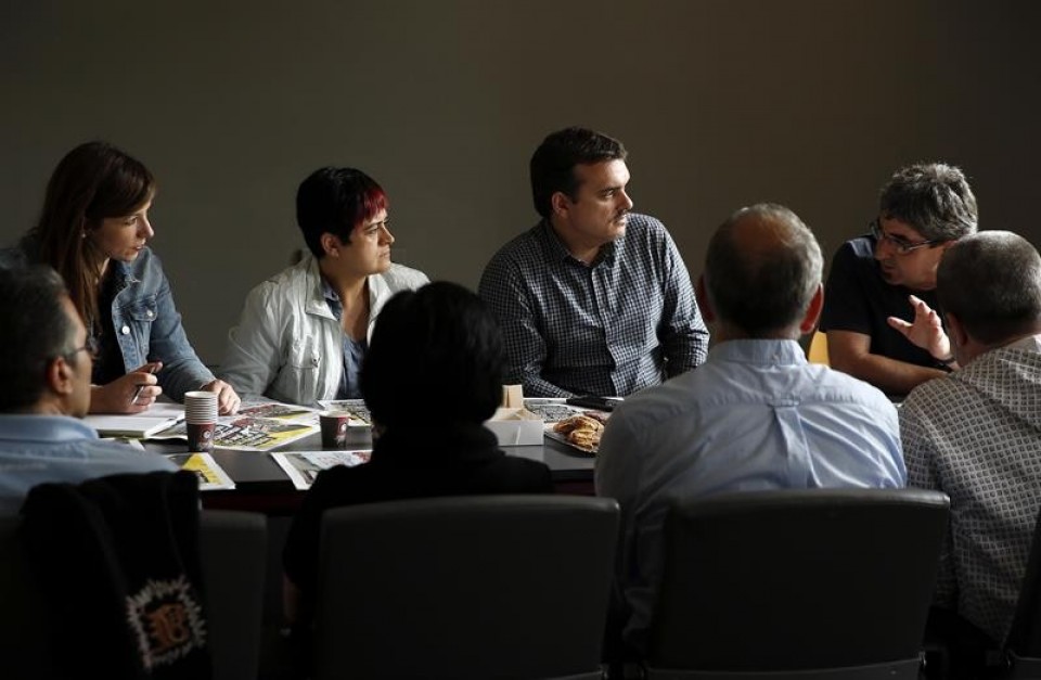 Marian Beitialarrangoitia (EH Bildu) Arcelorreko, Unipapeleko eta Ingemar Taldeko langile-batzordeekin bildu da (2016-06-15). Argazkia: EFE