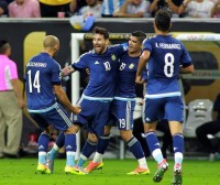 Argentina se mete en la final tras golear a EEUU (4-0)