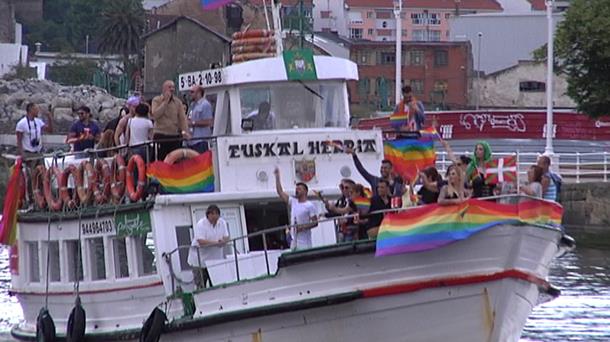Los colores del arco iris iluminarán Bilbao hasta el 30 de junio