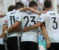 Alemaniak aurrera egin du, Eslovakiari eroso irabazita (3-0)