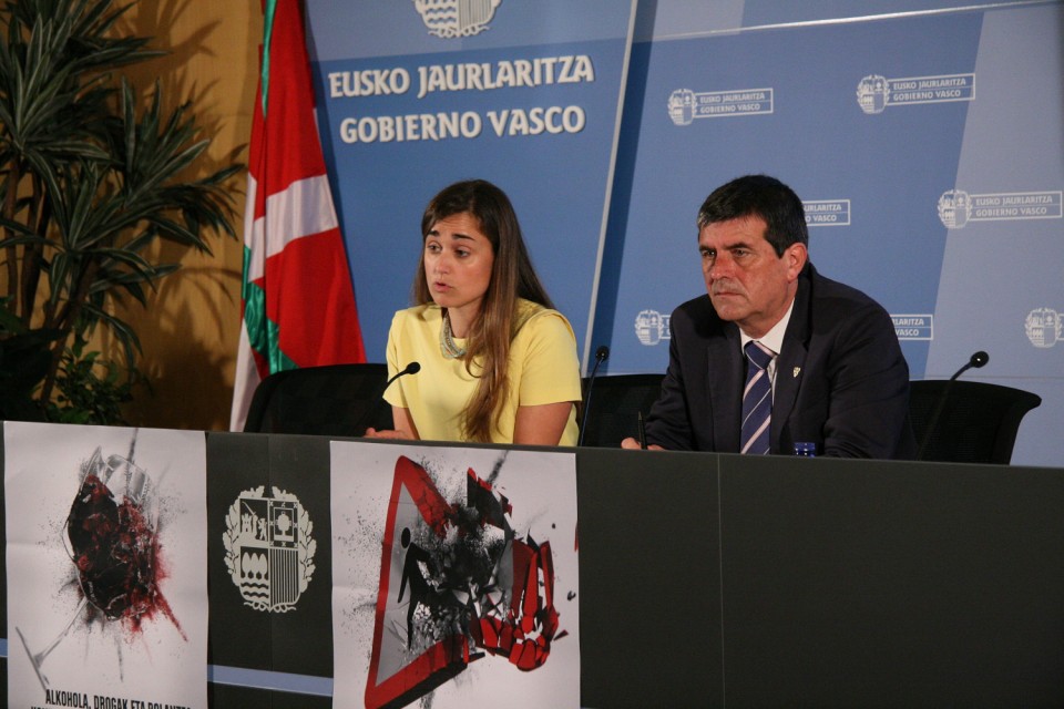 Garbiñe Sáez y Josu Zubiaga durante la rueda de prensa. Foto: irekia.eus