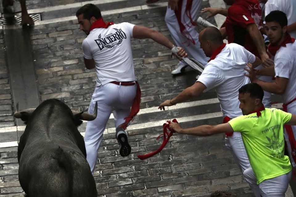 Tercer encierro de los sanfermines 2016. Foto: EFE