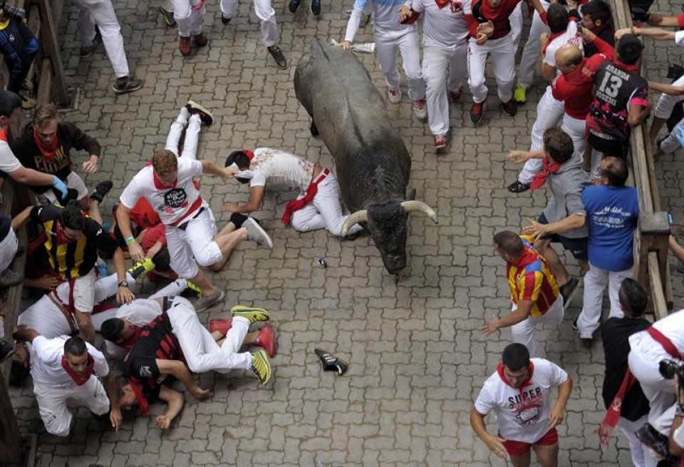 Tercer encierro de los sanfermines 2016. Foto: EFE