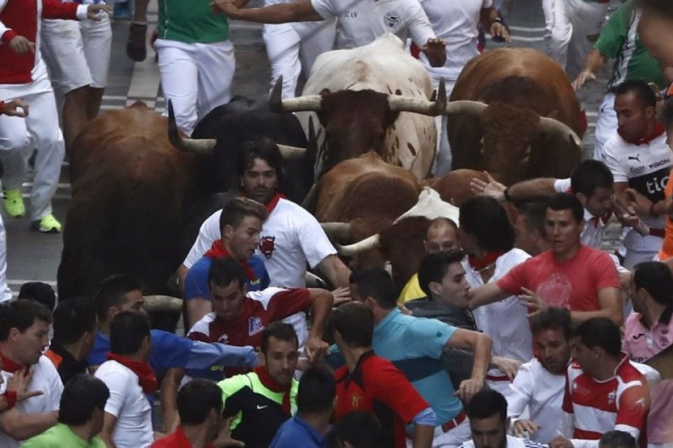 Quinto encierro de San Fermín con toros de Jandilla. Foto: EFE.