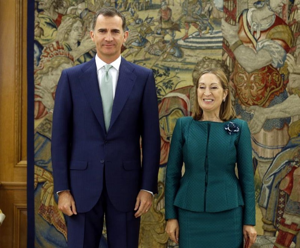 El rey Felipe VI junto a Ana Pastor. Foto: EFE