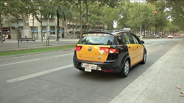 Bartzelonako taxi bat.