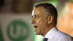 Jendea erakartzeko teknika ezberdinak dituzte alderdiek