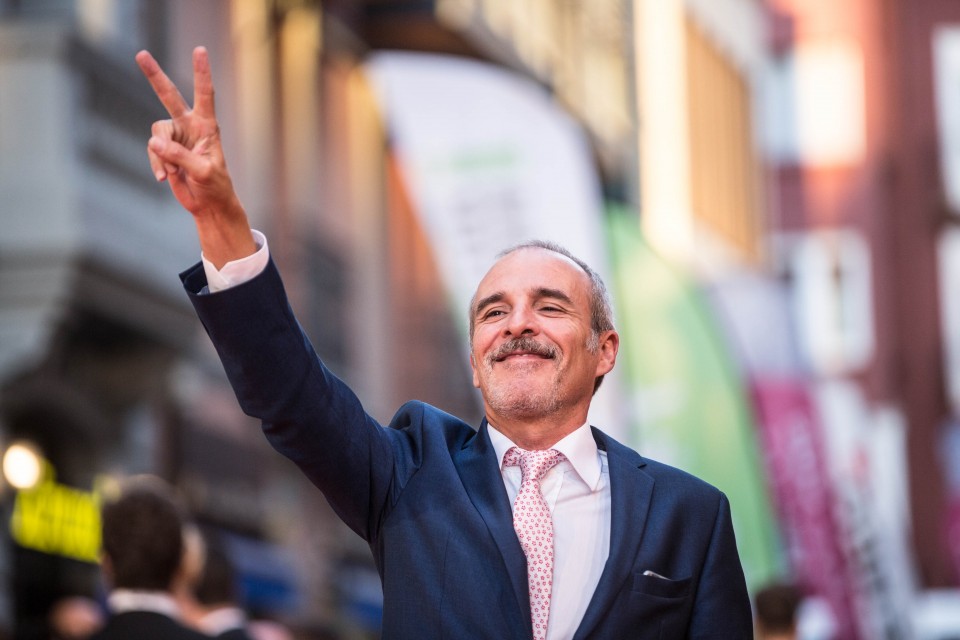 El actor Fernando Guillén Cuervo saluda al público. (Foto: EiTB)