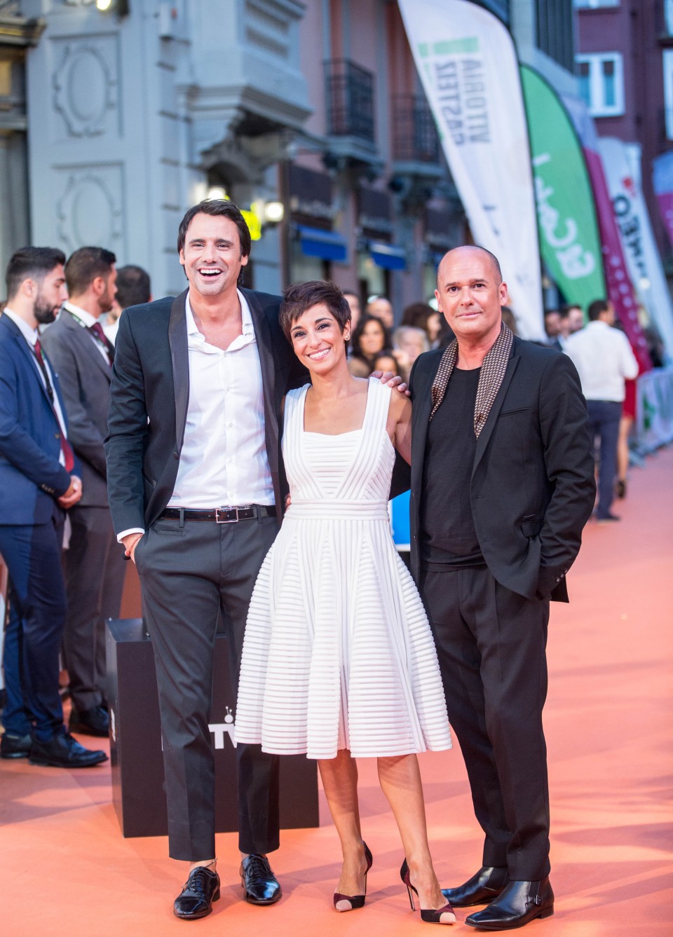 Ion Aramendi, Adela González y Klaudio Landa, de 'Qué Me Estás Contando', en Festval 2016. (Foto: EiTB)