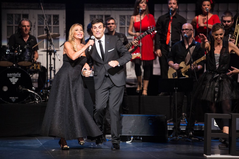 Ana Obregón, junto a Luis Larrodera. (Foto: EiTB)