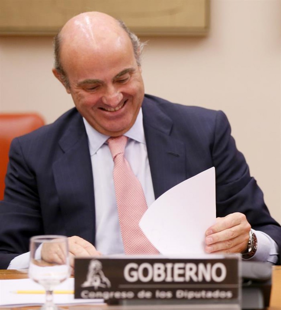 El ministro de Economía en funciones, durante la comparecencia de ayer. Foto: EFE