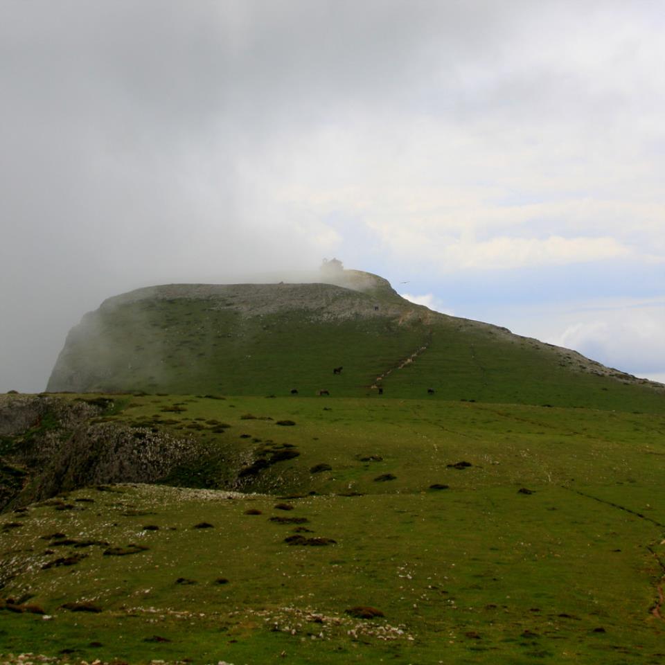 Beriain mendiko gailurra. Lorea Berasategiren argazkia.