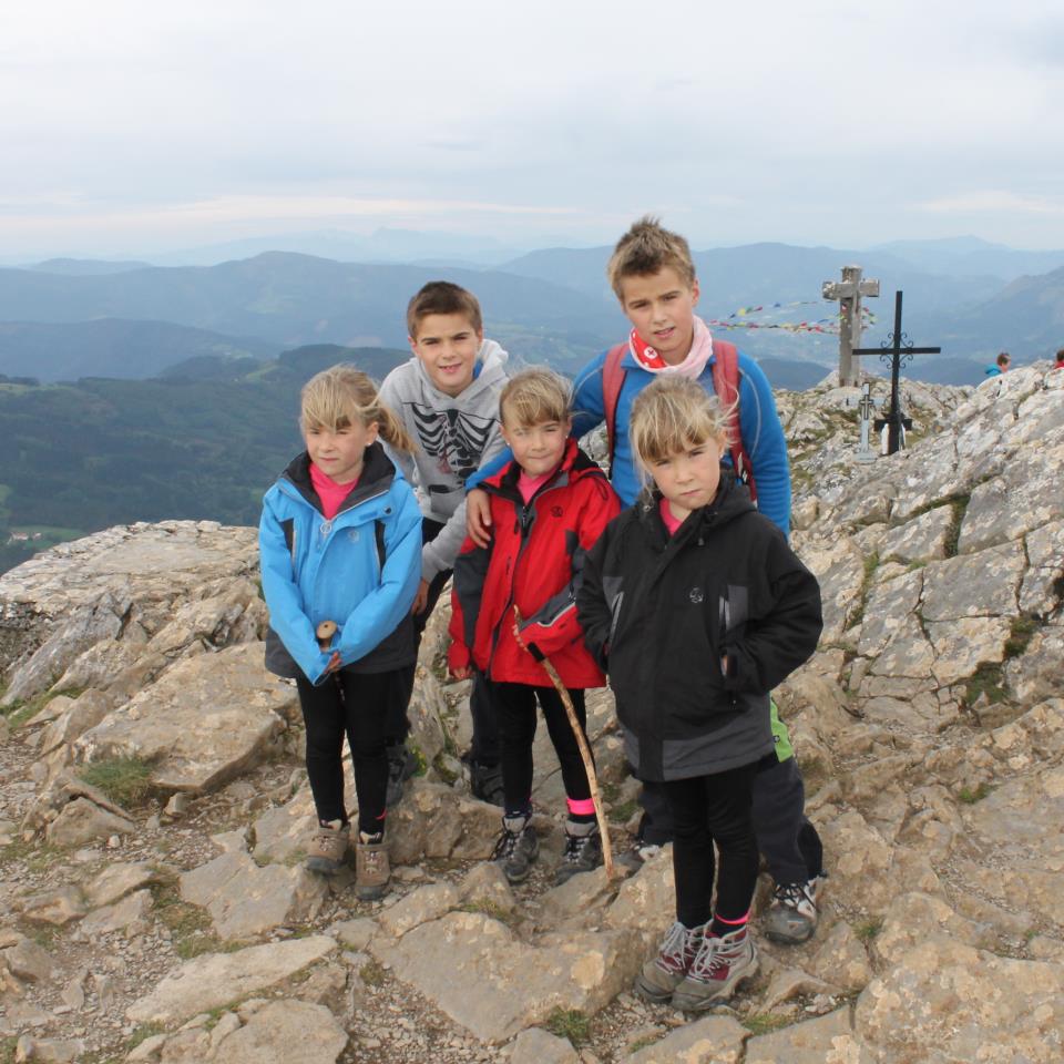 Nagore Aramendiren seme-alabak Hernion.