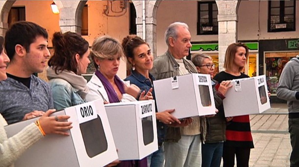 Imagen del acto en Azpeitia. EITB