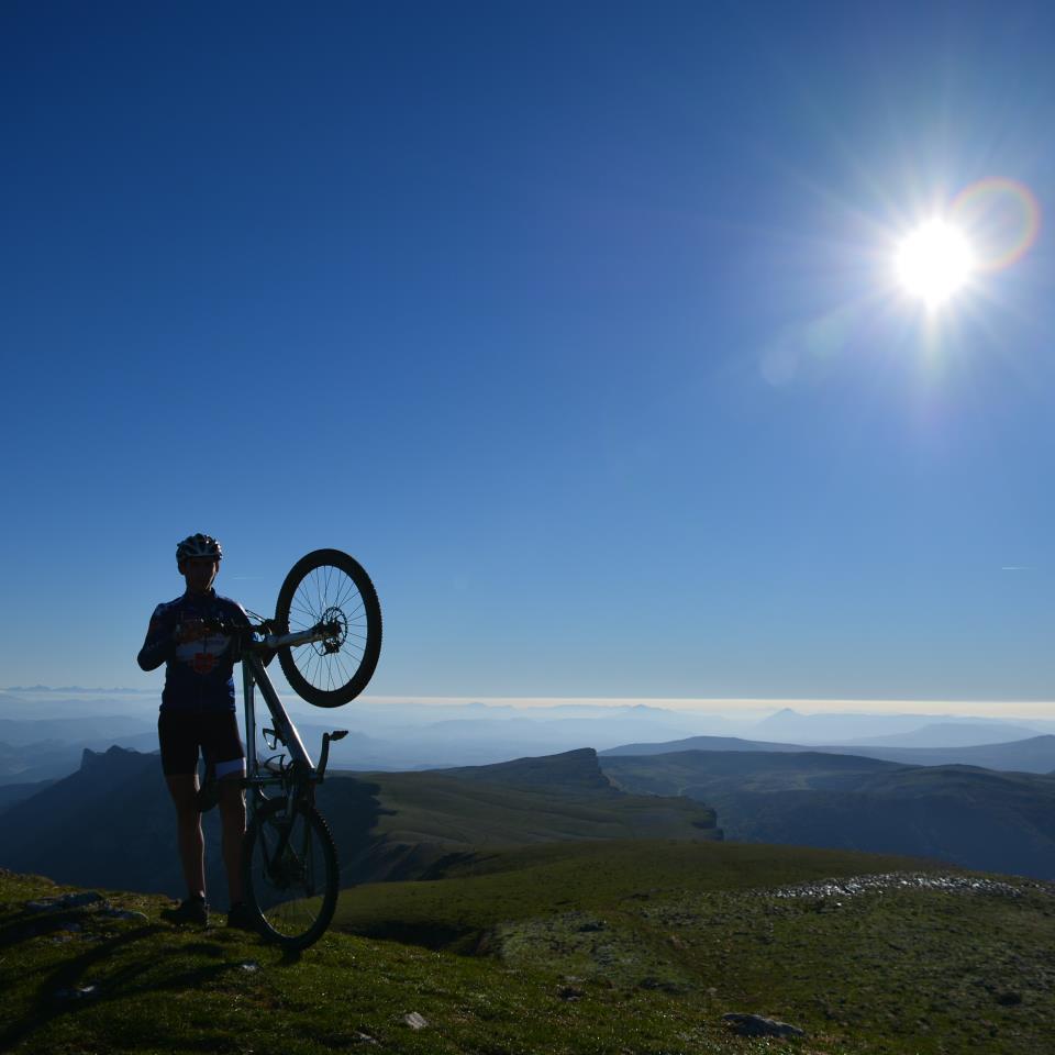 Bizikletan Beriainen. Txomin Rezolaren argazkia