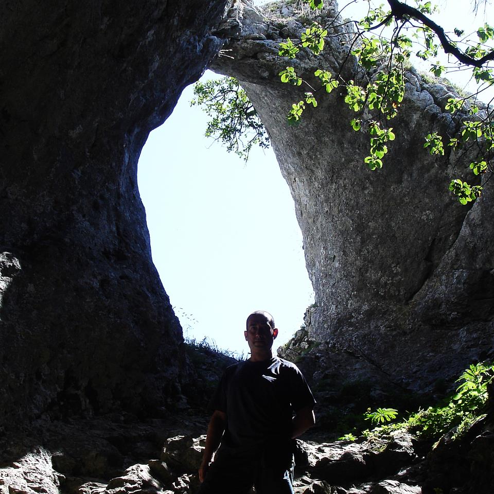 Anbotora bidean. Ion Otxoaren argazkia.