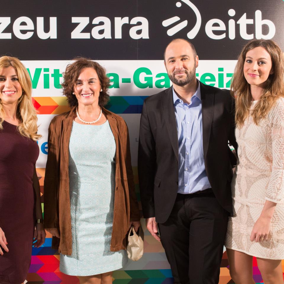 Reyes Prados, Maite Iturbe, directora de EiTB; Urko Aristi y June Ansoleaga. Foto: EiTB