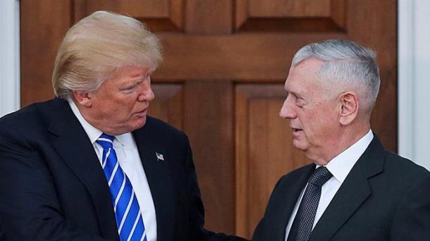 James Mattis, junto a Donald Trump. Foto de archivo: EFE