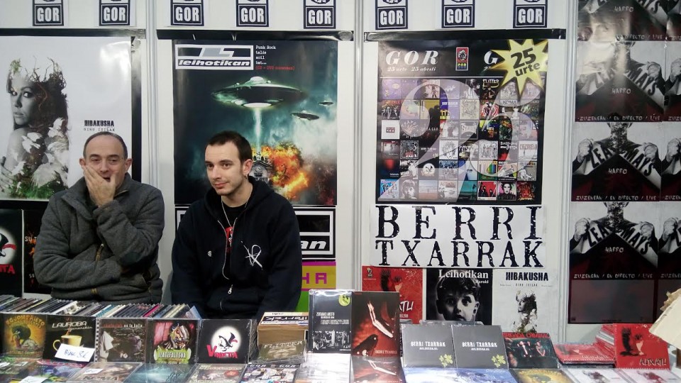 Stand de la discográfica Gor. Feria de Durango.
