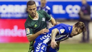 Un solitario gol de Deyverson da la victoria al Alavés (1-0)