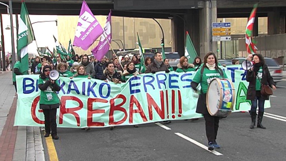 Manifestación en Bilbao de las trabajadoras de Bizkaia. Foto: EiTB