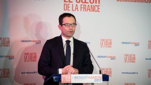 Hamon y Valls se disputarán la candidatura socialista en Francia