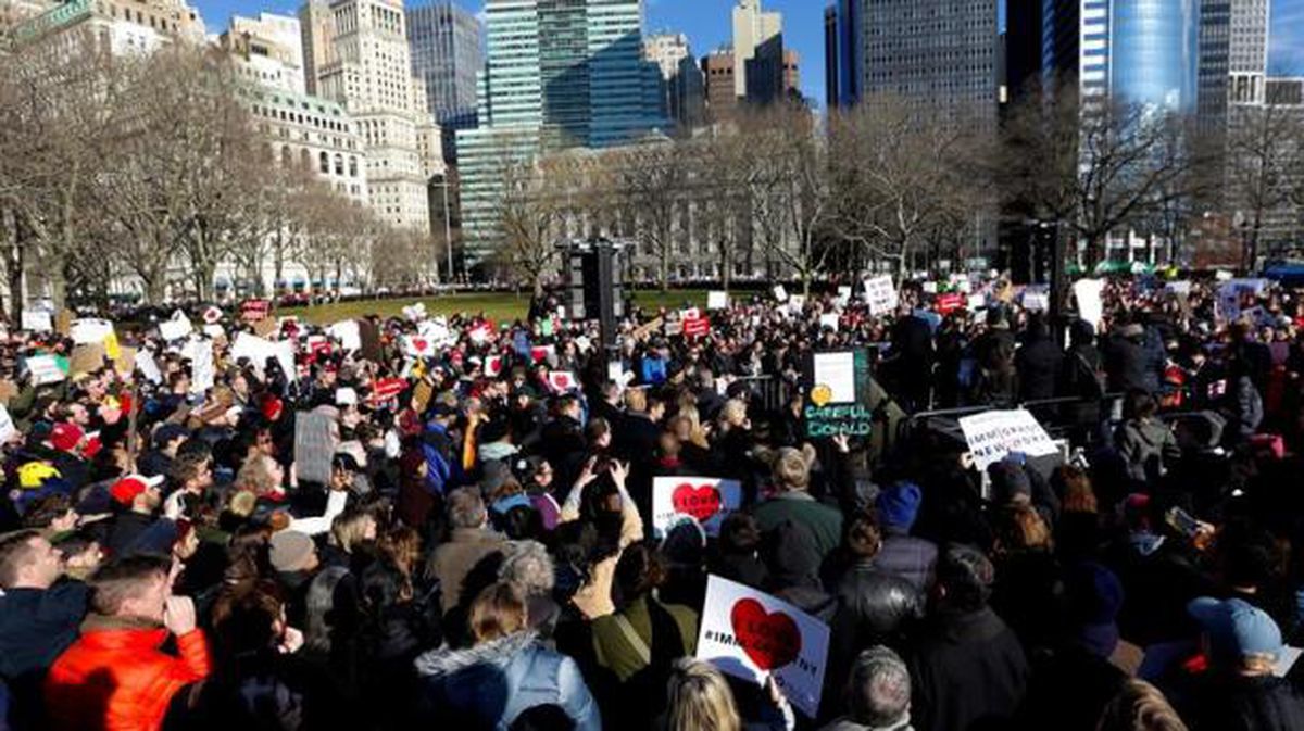 Manifestación celebrada en Nueva York, que transcurrió cerca de la Estatua de la Liberta. Foto: EFE