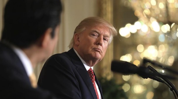 Donald Trump junto al primer ministro de Japón en la Casa Blanca. Foto: EFE