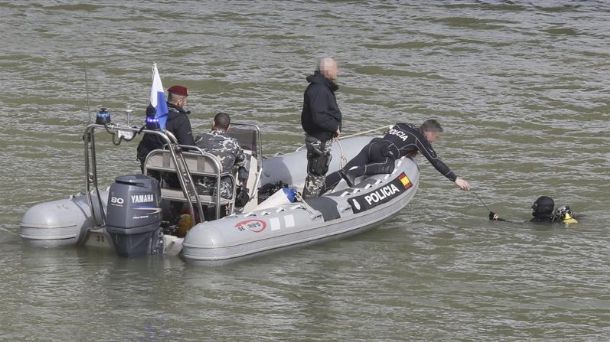 Buzos de los GEO buscan a Marta del Castillo en el río Guadalquivir