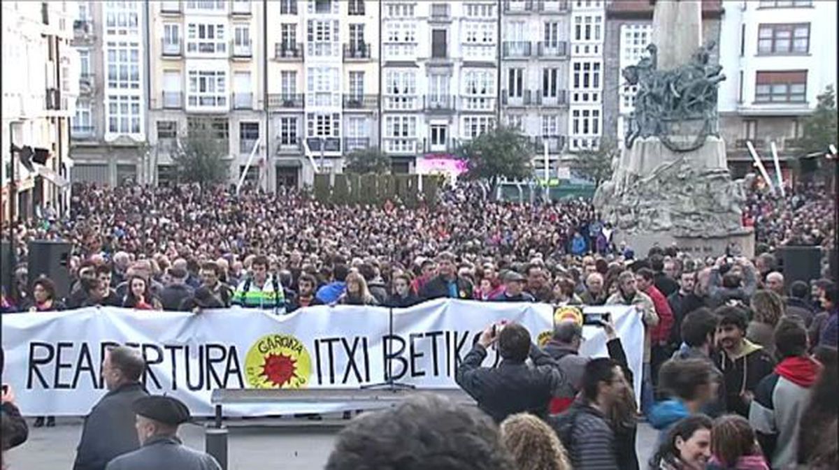 Garoñaren irekieraren aurka Gasteizen egin den manifestazioa. Argazkia: EiTB