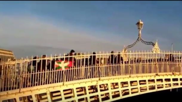 Dublingo Ha'penny Bridge zubia