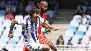 La Real sigue en la lucha pese a sufrir ante el Granada (2-1)