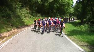 Annemiek Van Vleuten gana la etapa reina